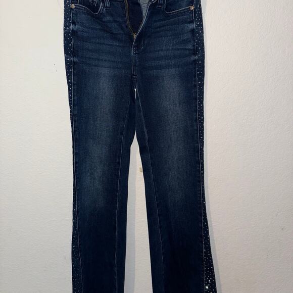 Judy Blue Rhinestone Jeans - Picture 5 of 6